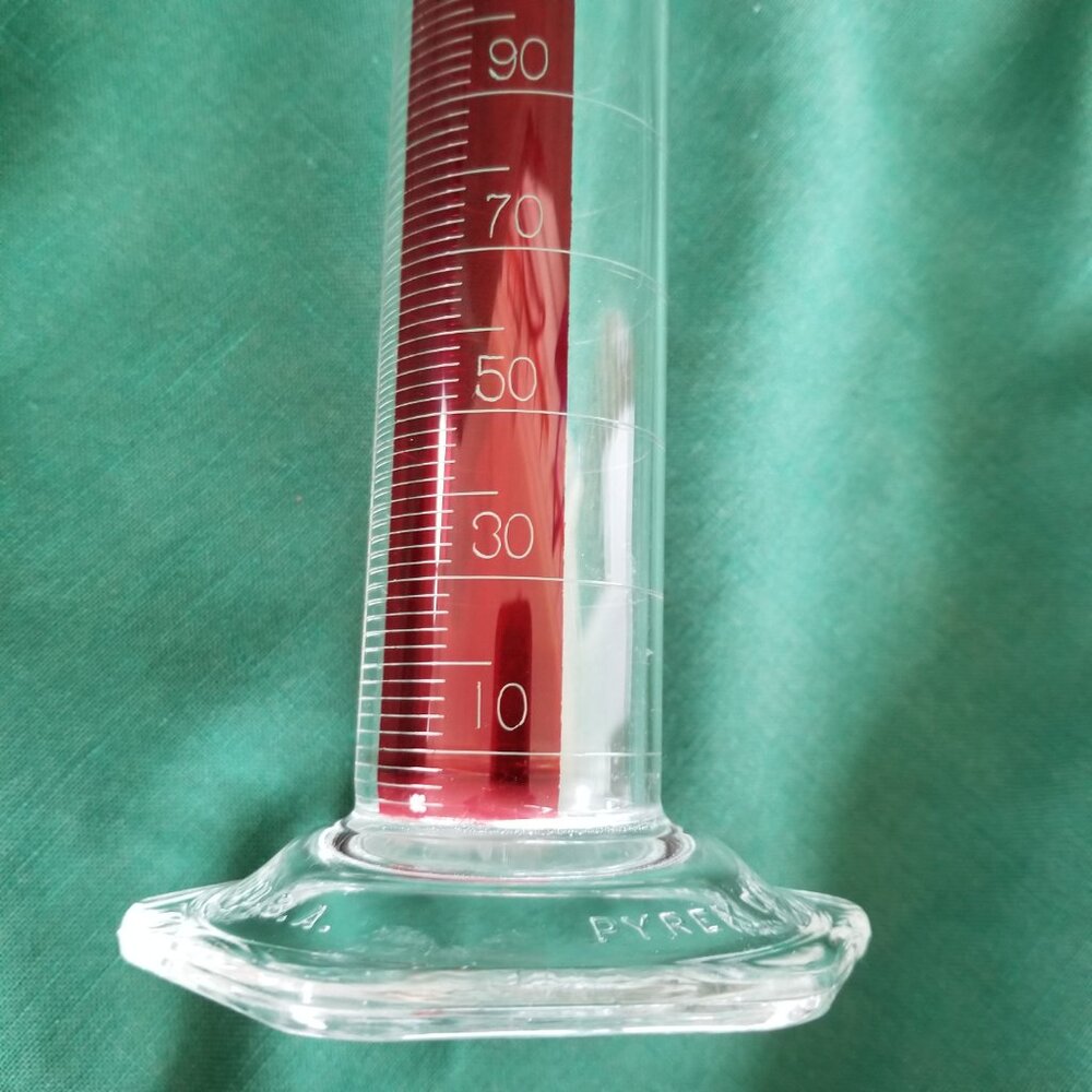 Vintage PYREX Single Metric Scale Red Cylinder - Picture 5 of 13